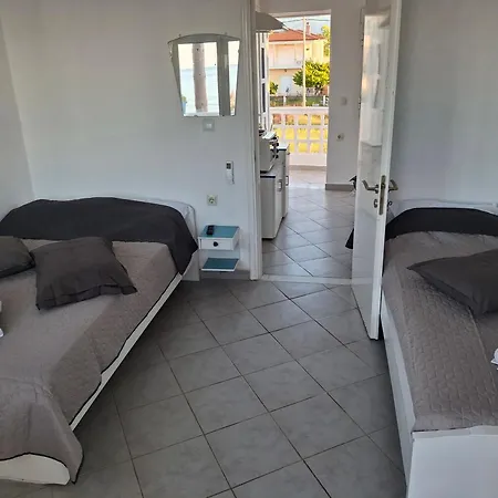 Apartment Poseidon Street νεα μεσαγγαλα γκαρσονιέρα 4 Nea Mesagkala