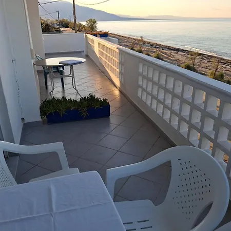 Poseidon Street νεα μεσαγγαλα γκαρσονιέρα 4 Apartment